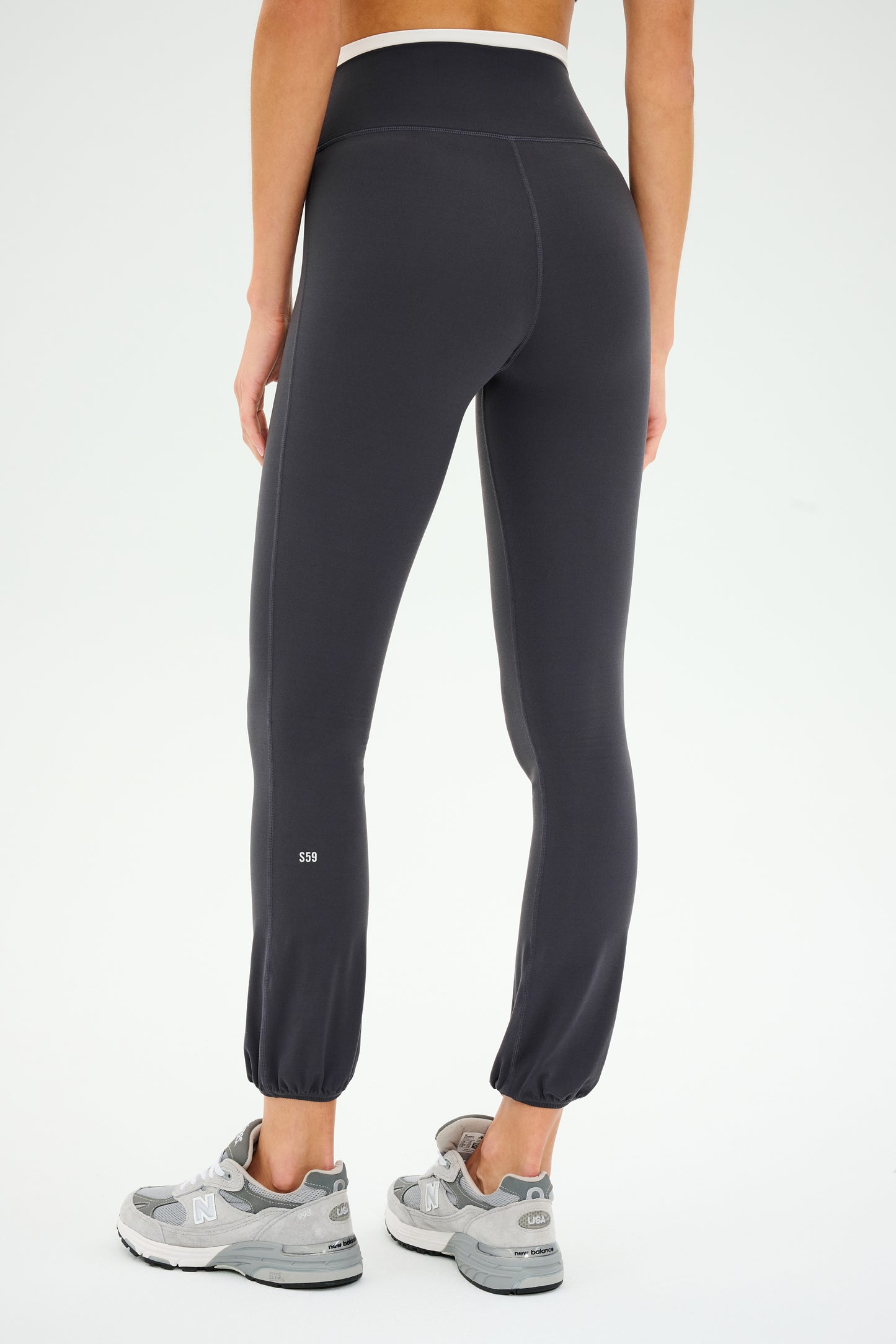 Icon Dual High Waist Airweight Legging - Graphite